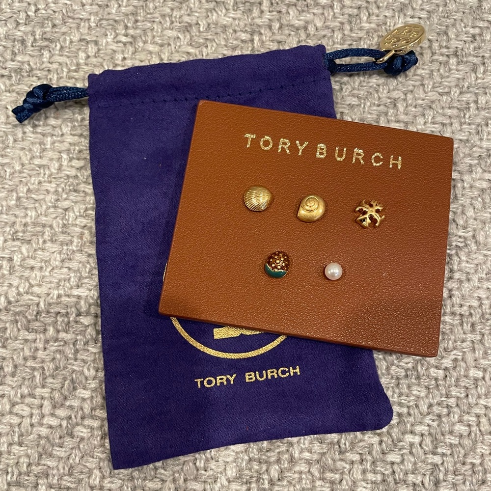New Authentic Tory Burch Logo CHARM STUD EARRING SET